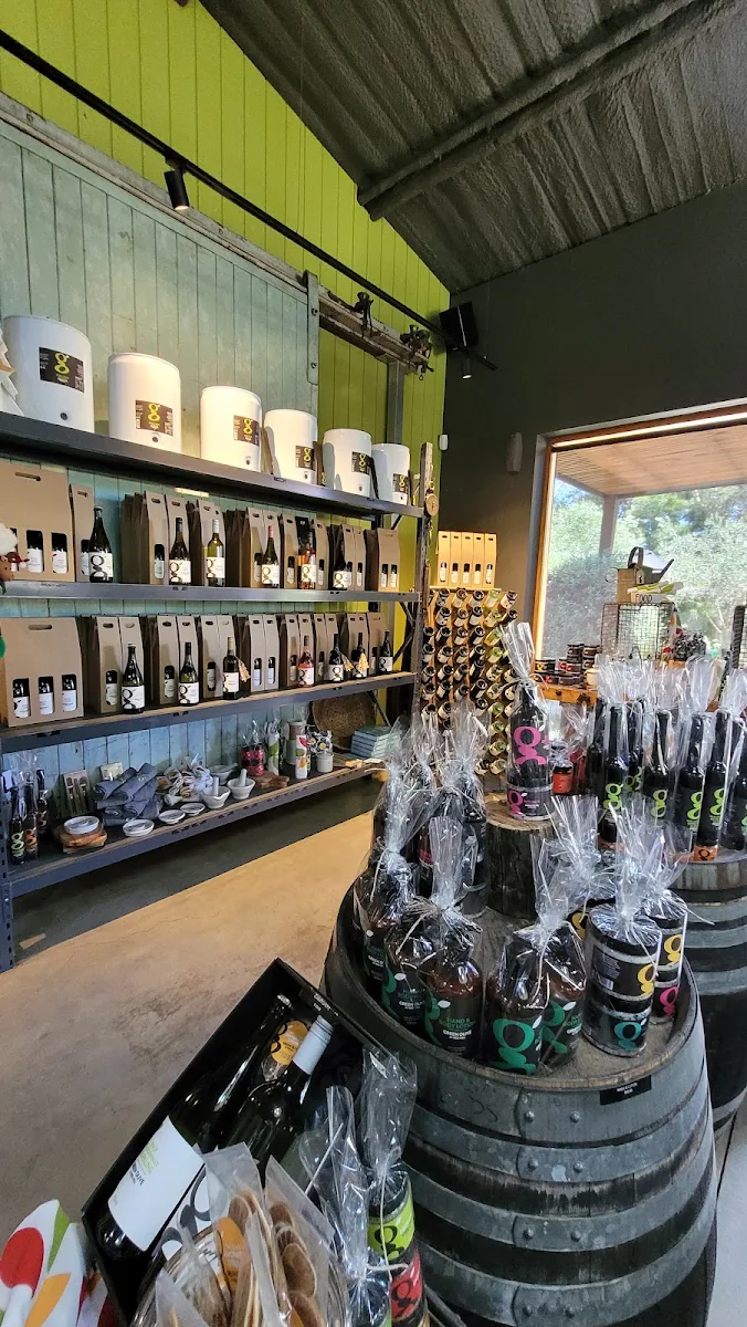 Vibe, Green Olive at Red Hill