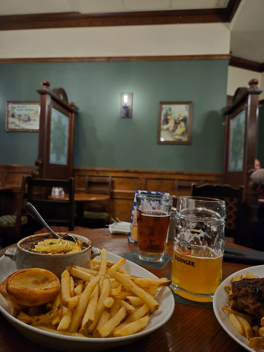 Food & drink, D'Arcy McGee's
