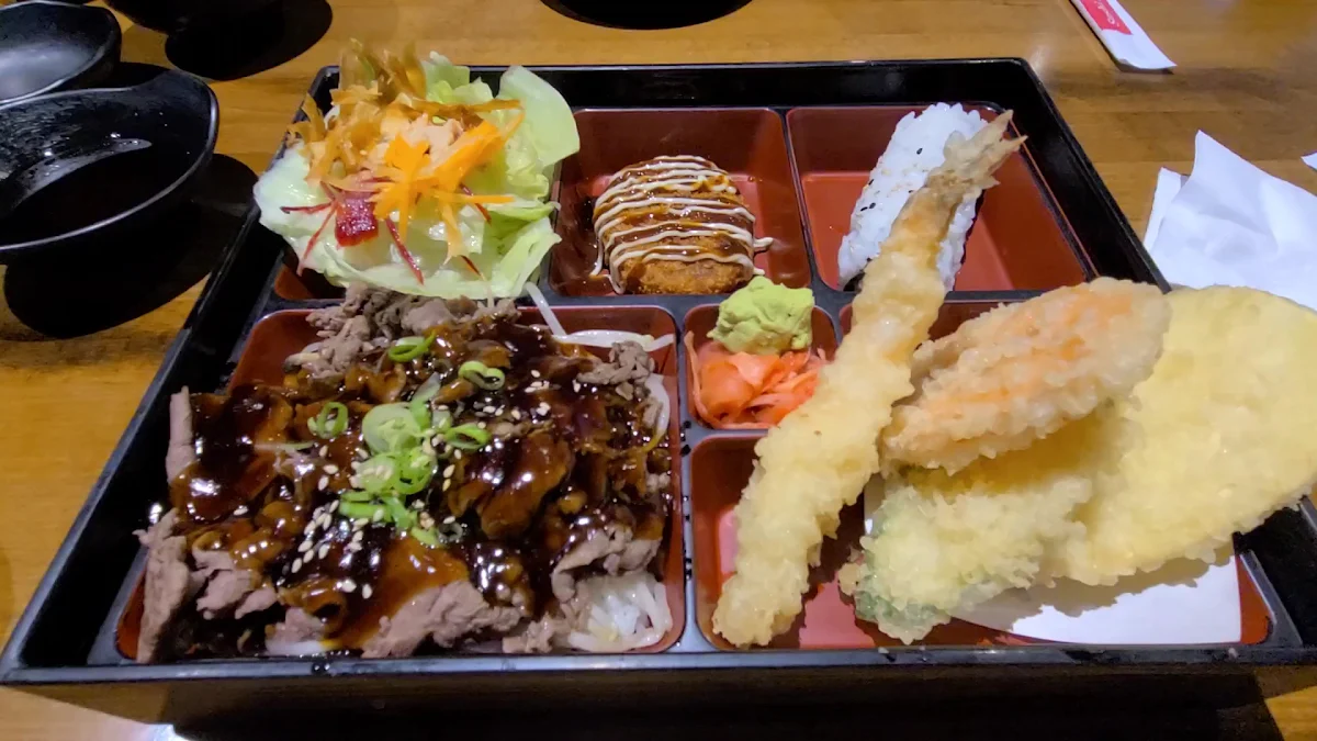 Food & drink, Sushi & Roll