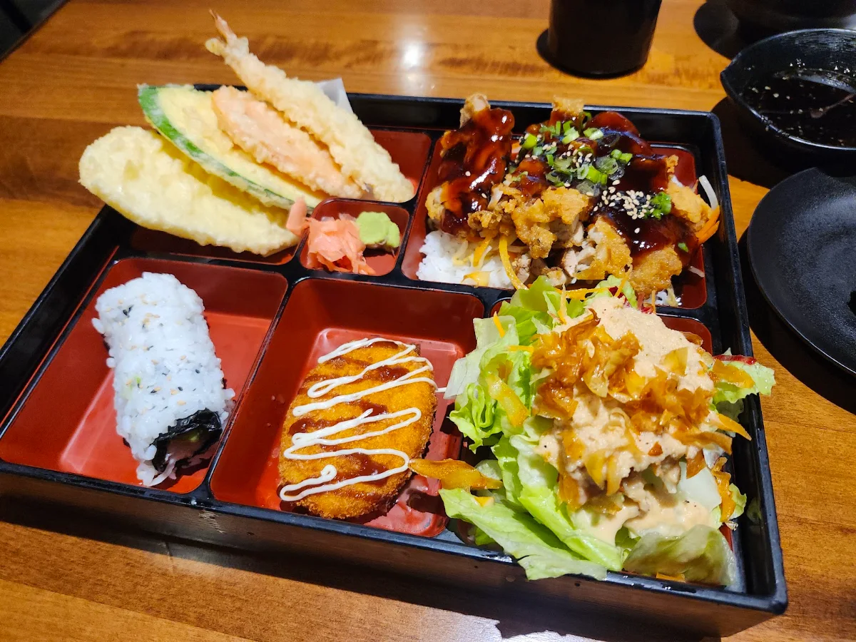 Food & drink, Sushi & Roll