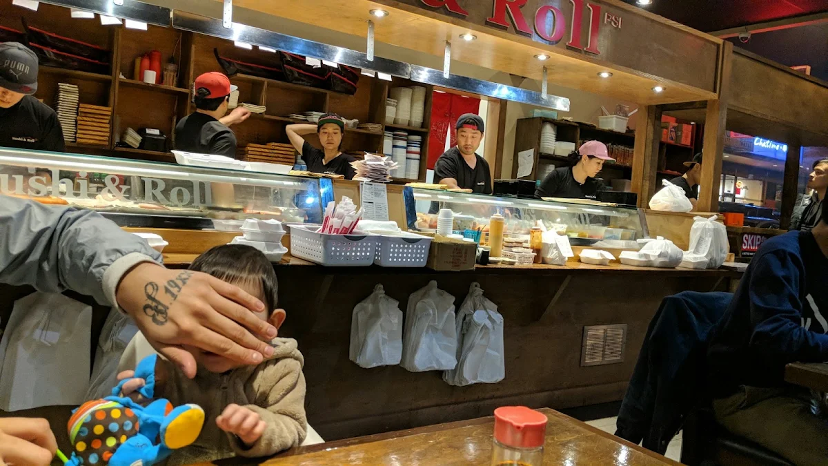 Vibe, Sushi & Roll
