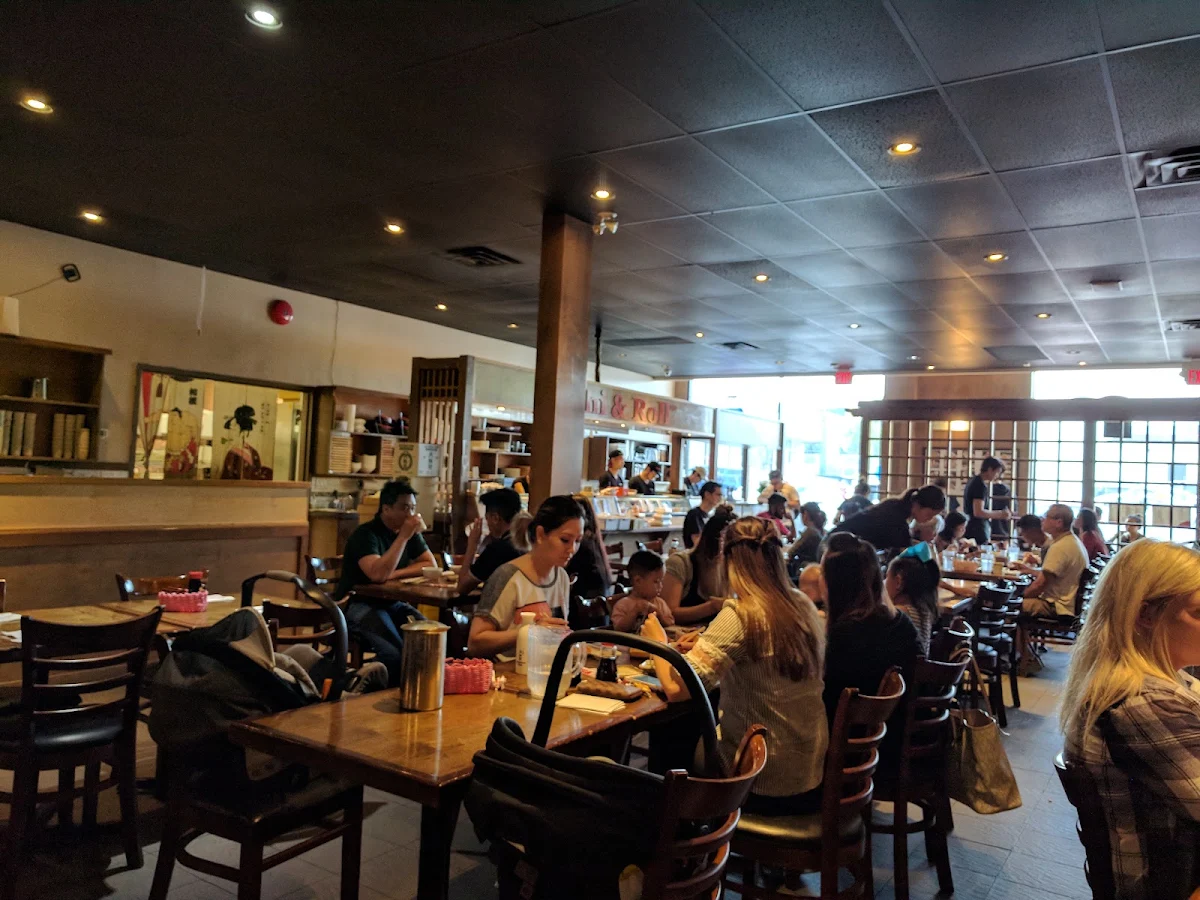 Vibe, Sushi & Roll