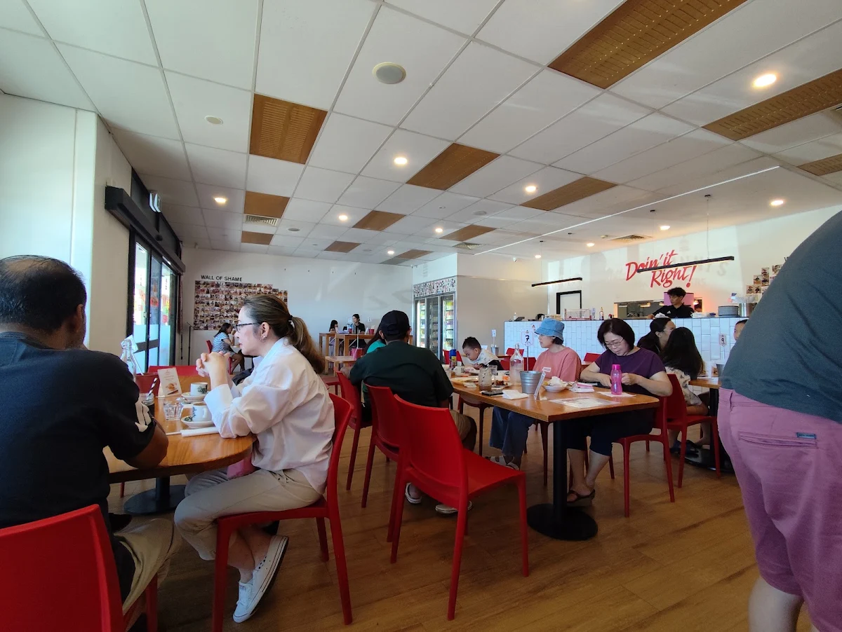 Vibe, Aunty Alice Kopitiam