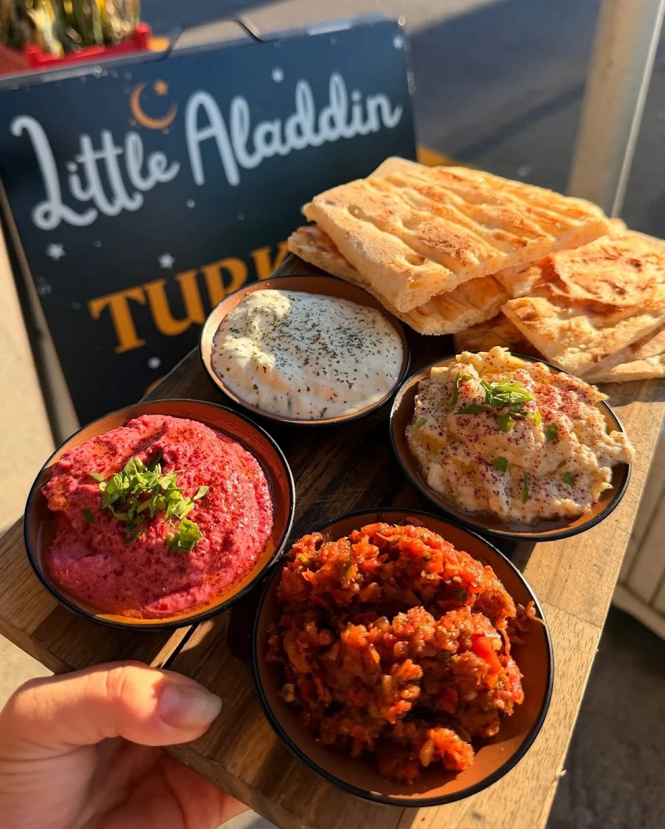 Food & drink, Little Aladdin