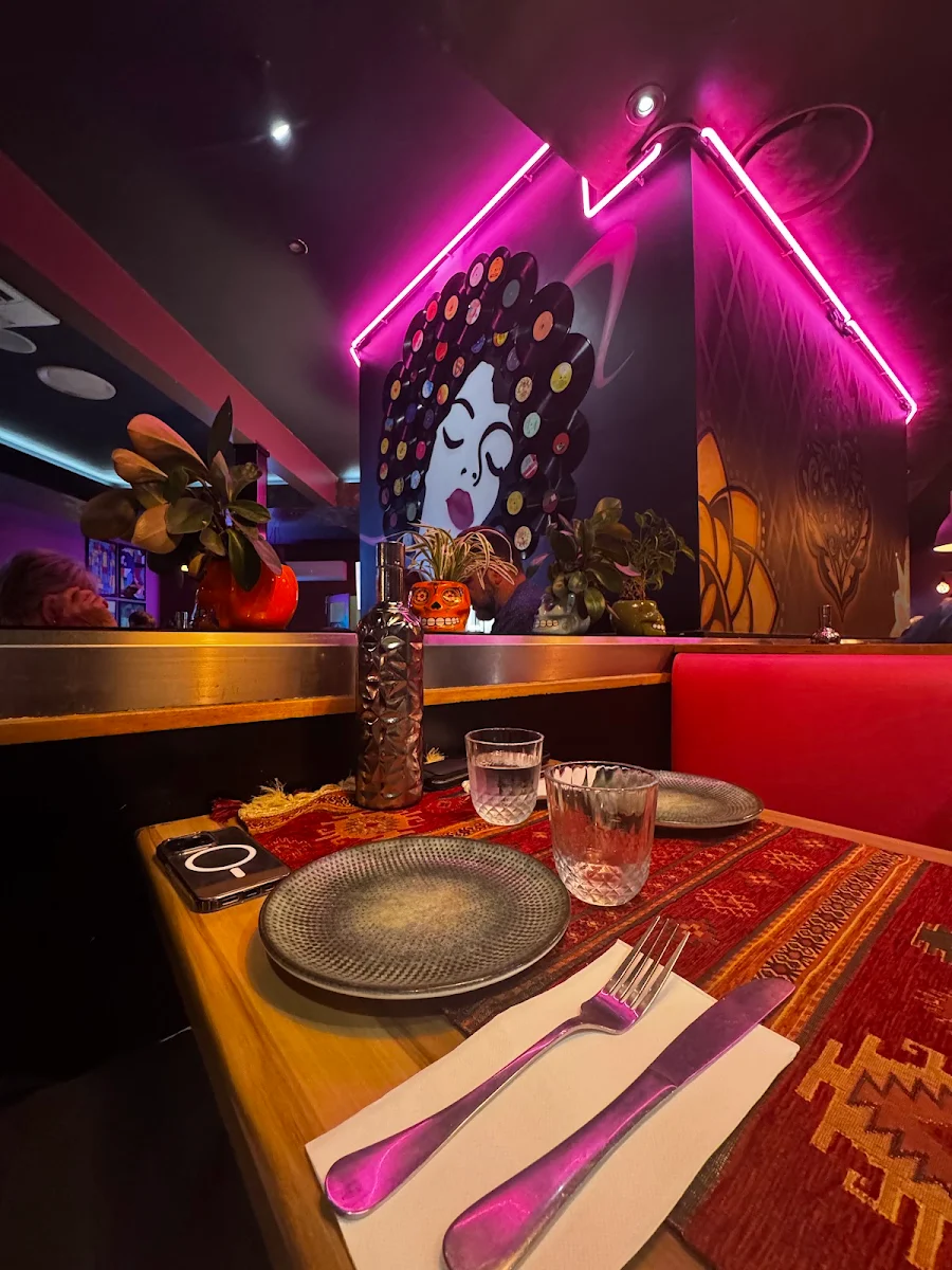 Food & drink, Little Aladdin