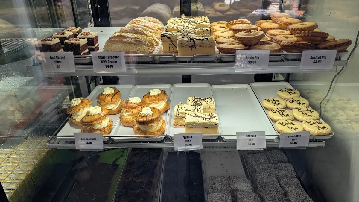 Vibe, Bite Me Bakehouse