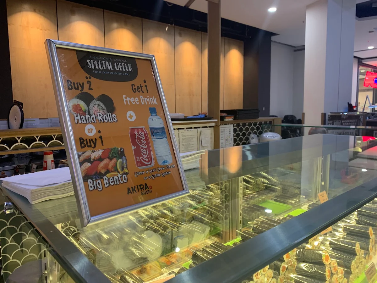 Vibe, Akira Sushi