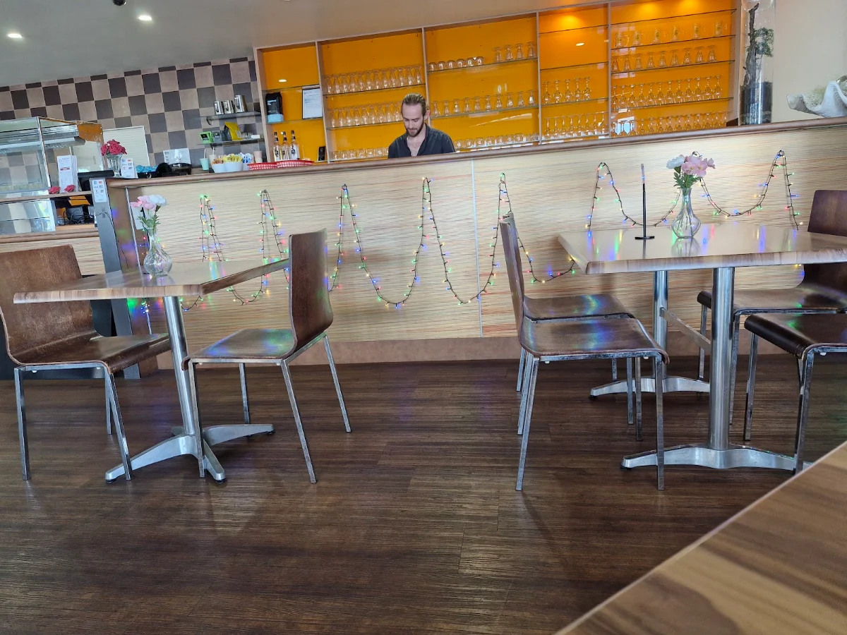 Vibe, Deccan Paradise Restaurant and Grill