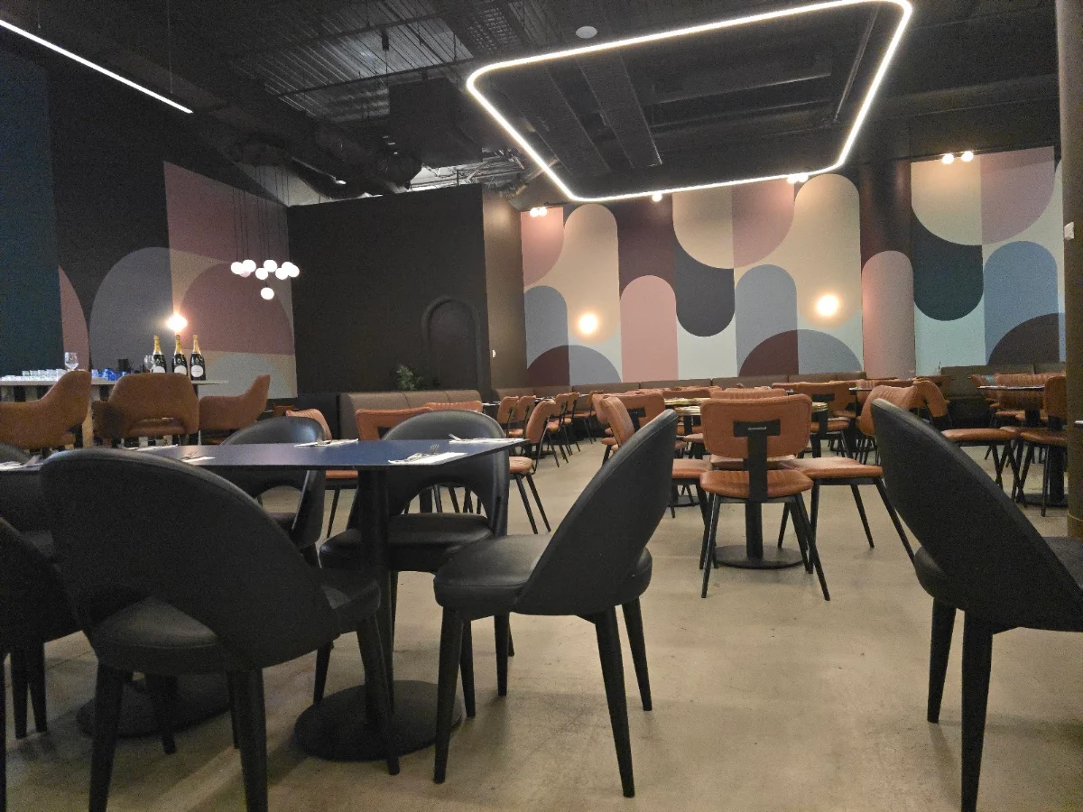 Vibe, DoughBalls Pizza, Rundle Place