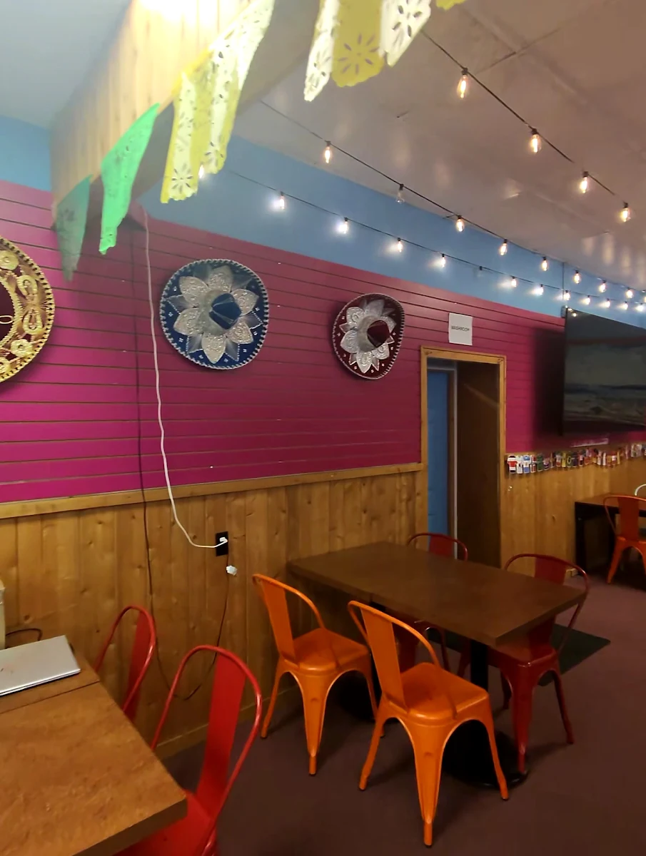 Vibe, Las Chulas Tobermory