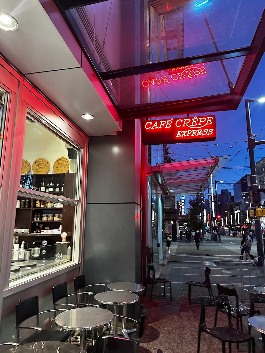 Vibe, Café Crêpe Express