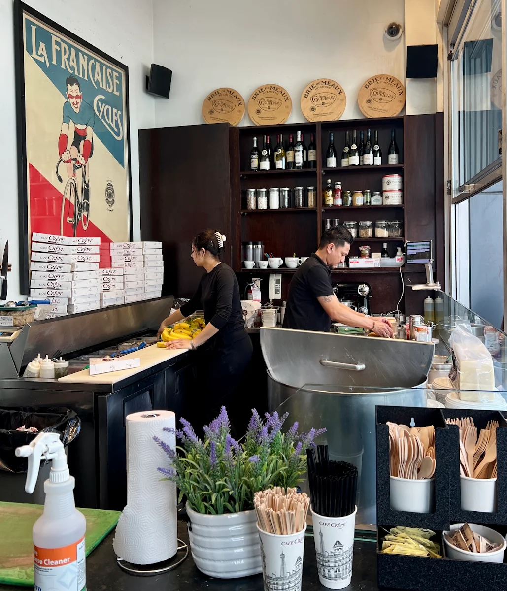Vibe, Café Crêpe Express