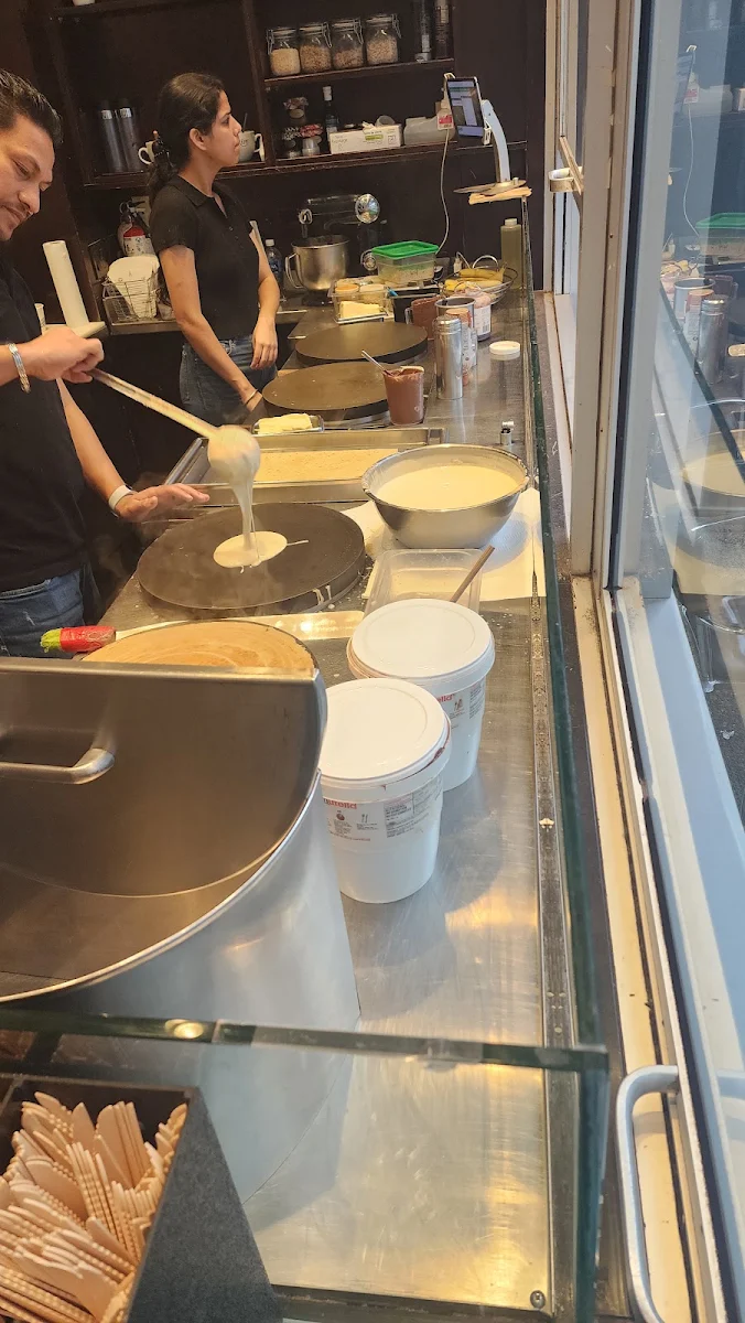 Vibe, Café Crêpe Express