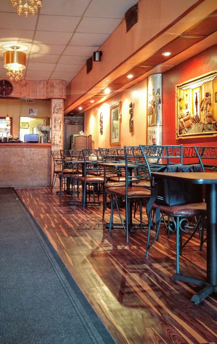 Vibe, African Palace