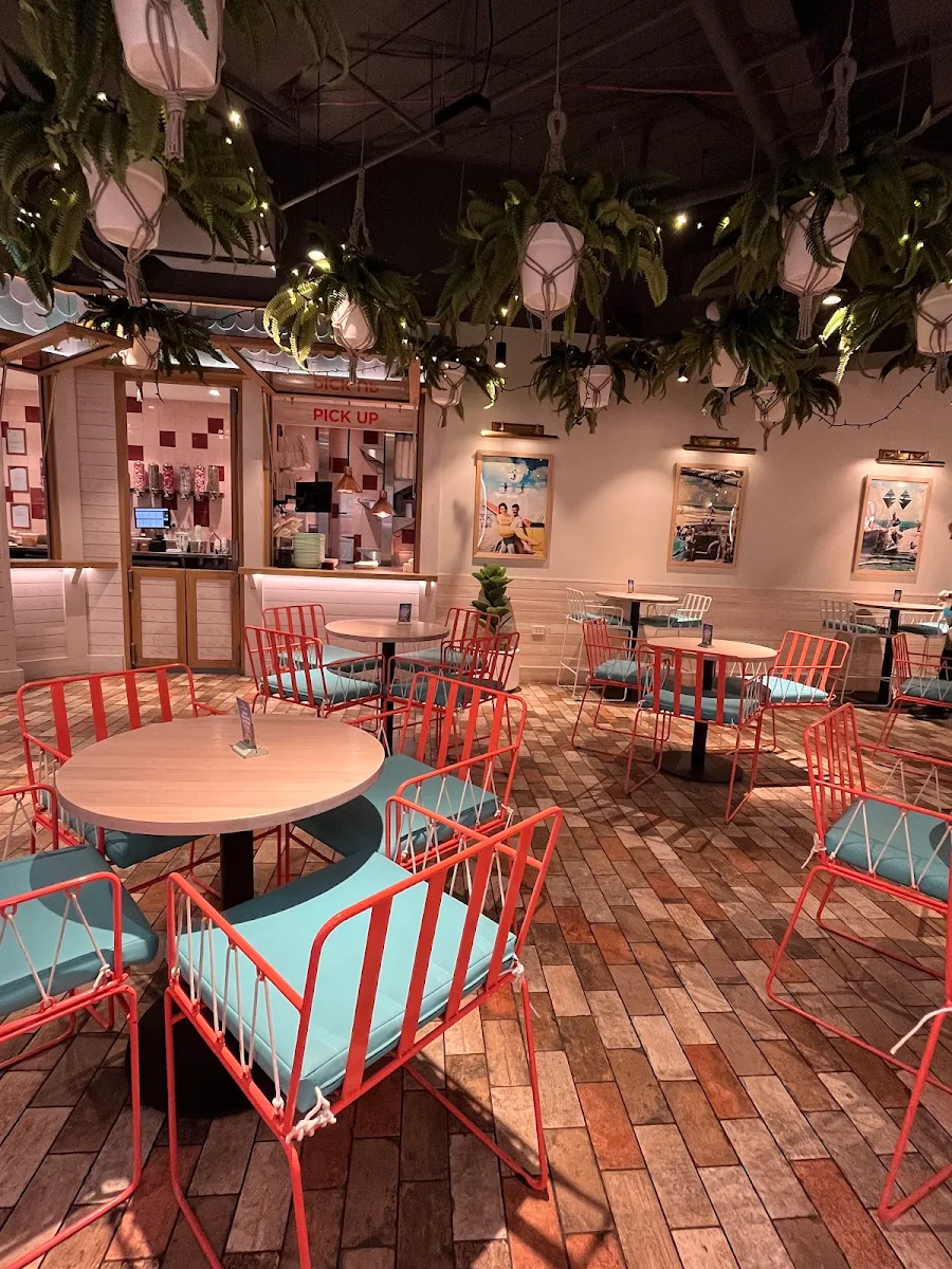 Vibe, Betty's Burgers