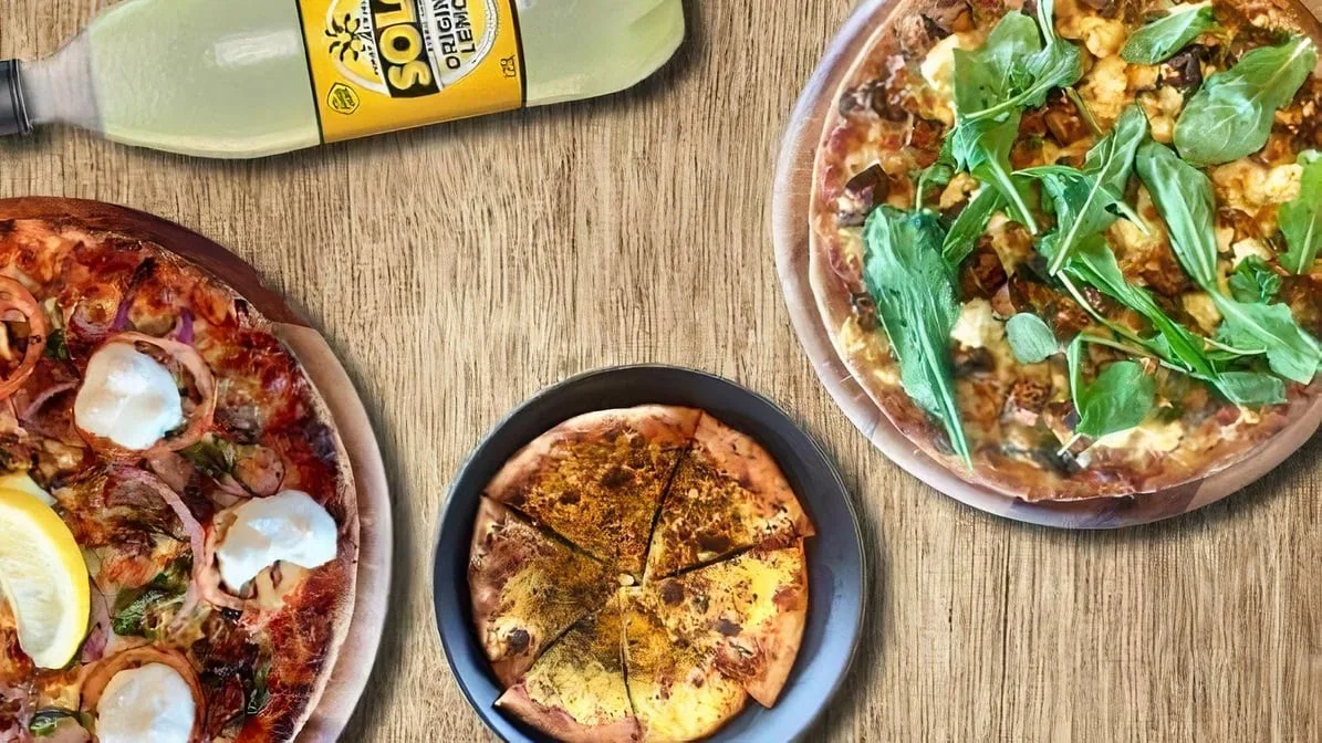 Food & drink, Starvin' Pizza Bar Wagga
