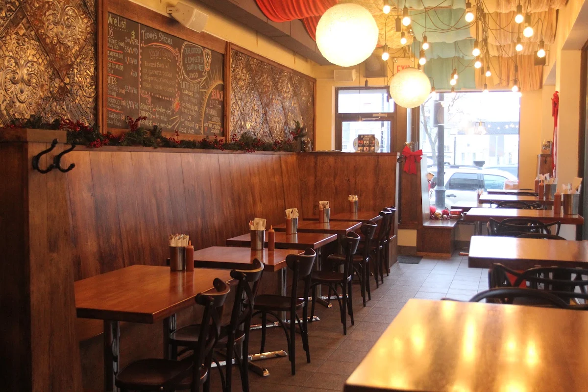 Vibe, The Mule Burlington (Formerly Burro)