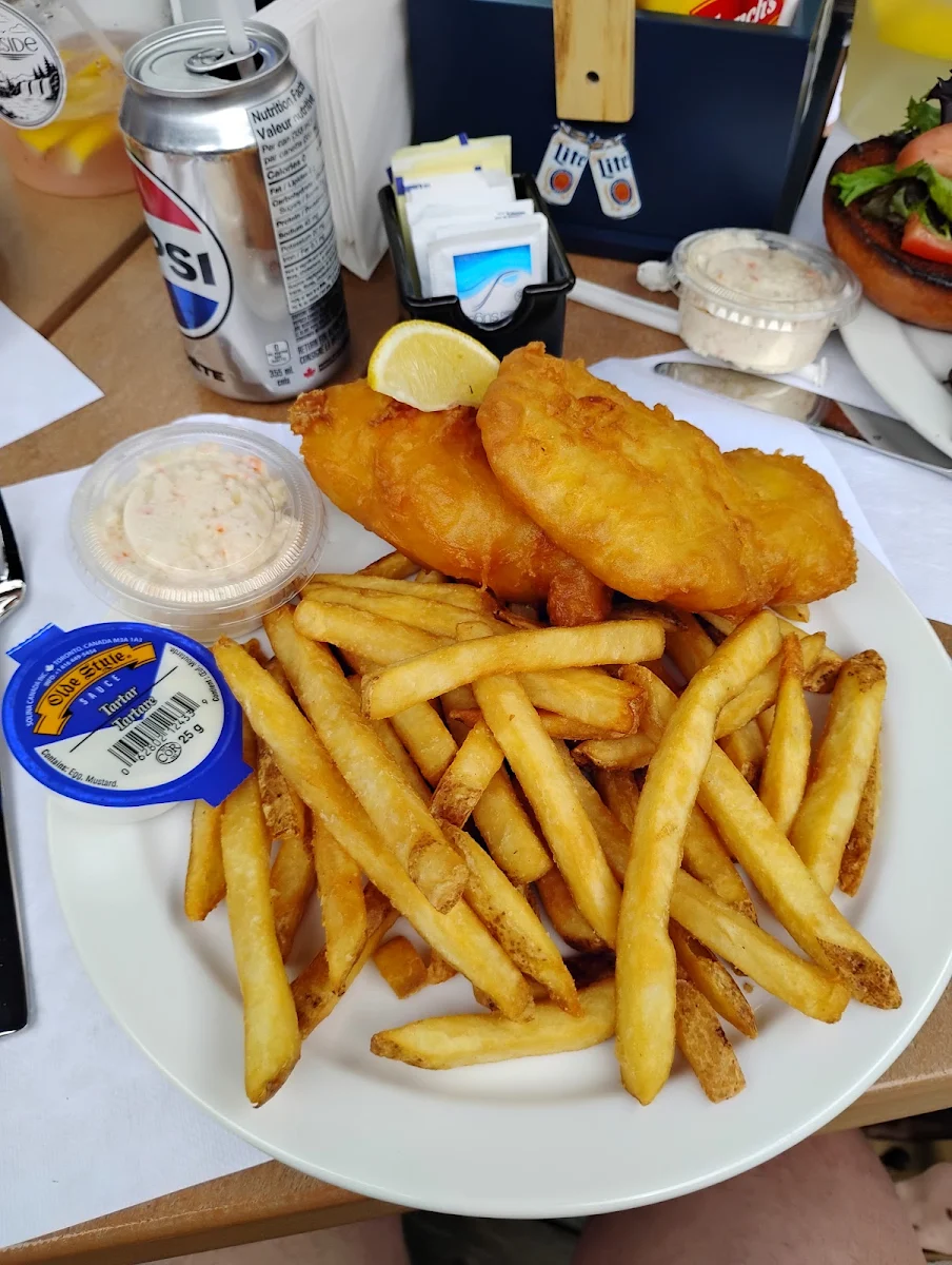 Food & drink, The Riverside Restaurant