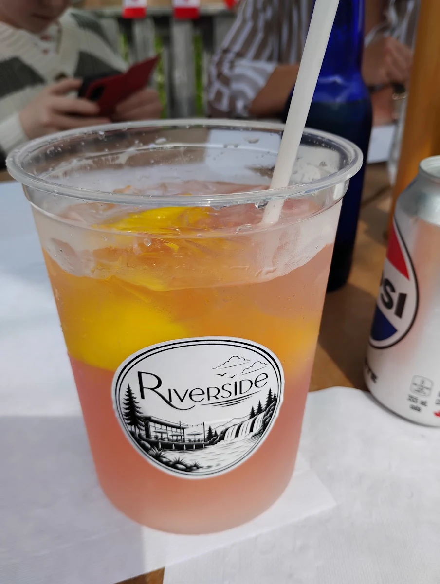 Food & drink, The Riverside Restaurant
