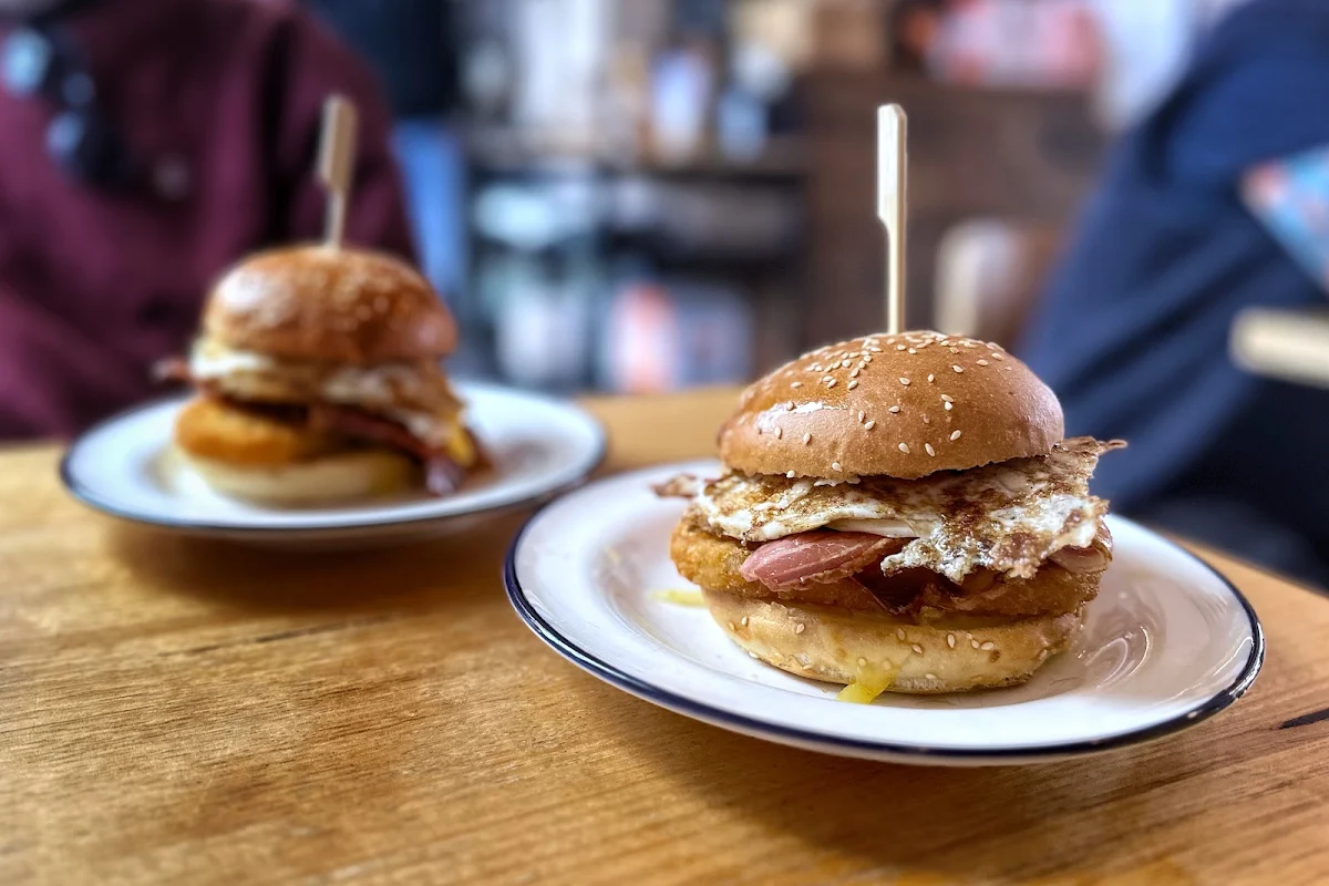 Food & drink, Common Grounds Corner