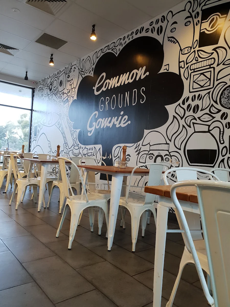 Vibe, Common Grounds Corner