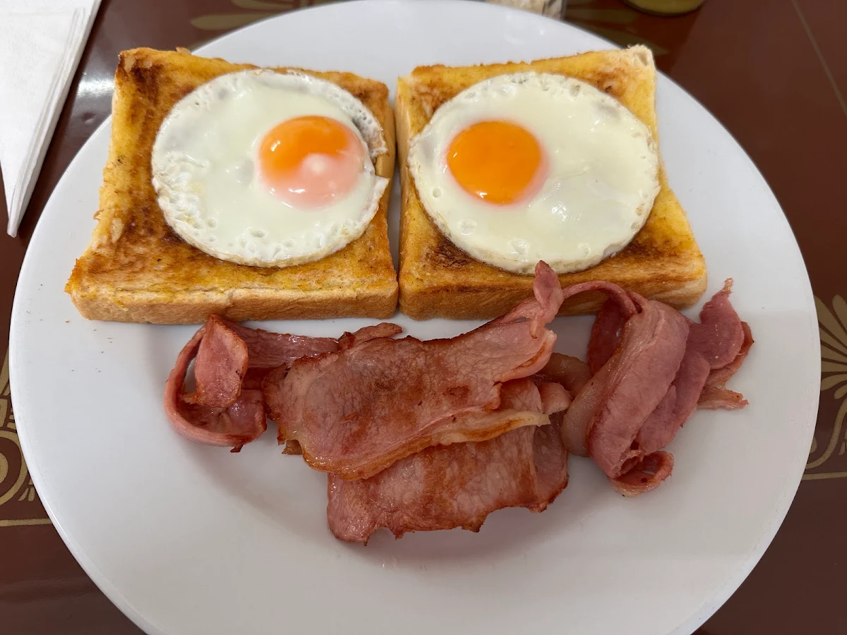Food & drink, The Gravy Train Cafe
