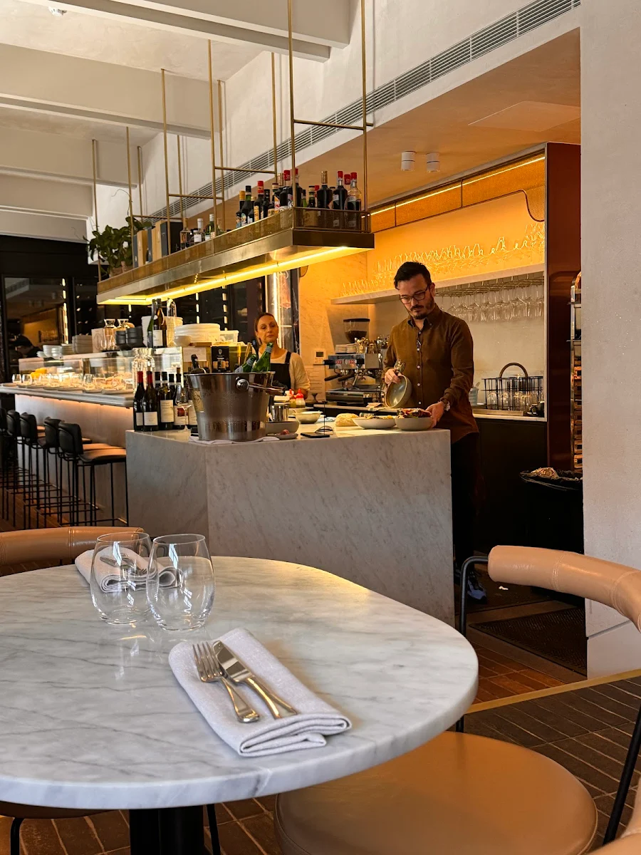 Vibe, Enoteca Boccaccio