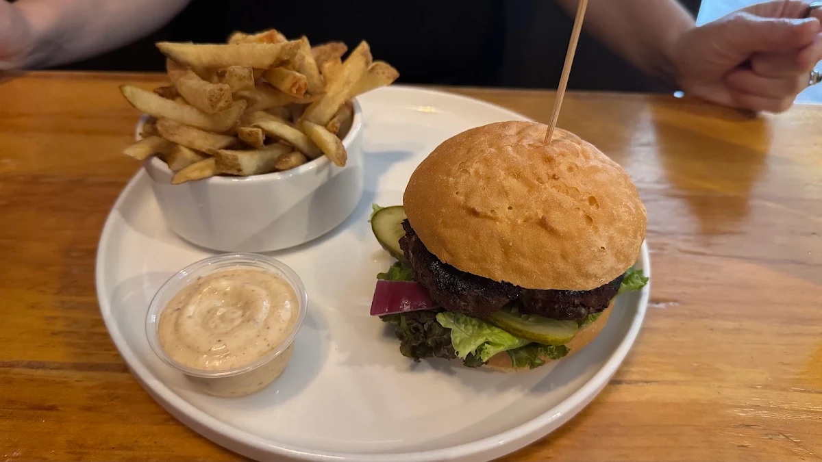 Food & drink, The Office Tap & Grill