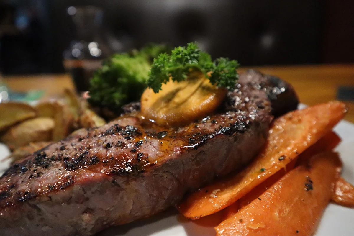 Food & drink, The Office Tap & Grill