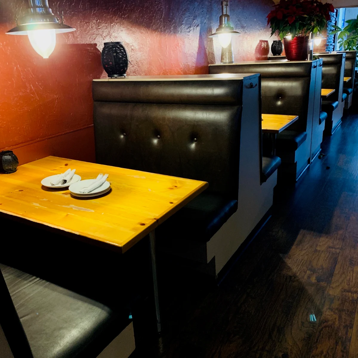 Vibe, The Office Tap & Grill