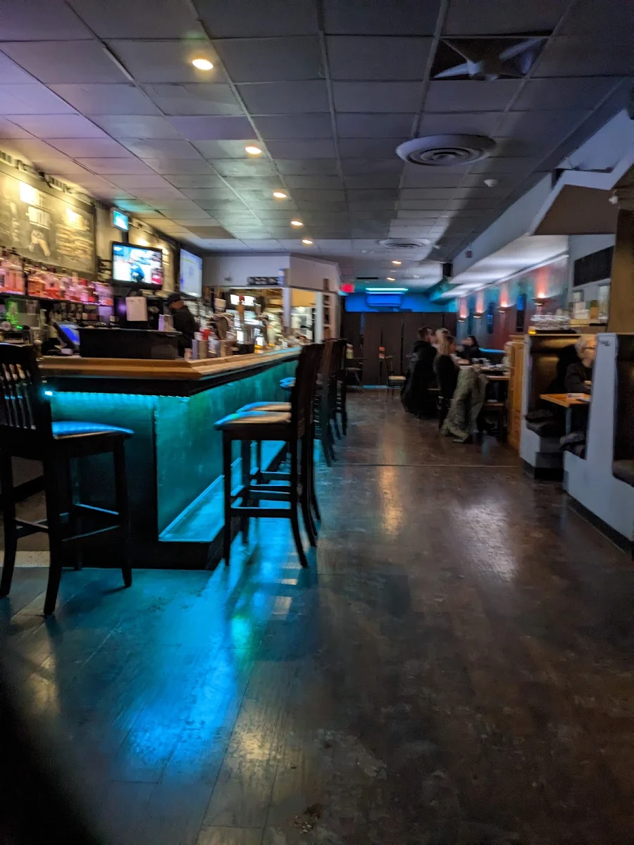 Vibe, The Office Tap & Grill