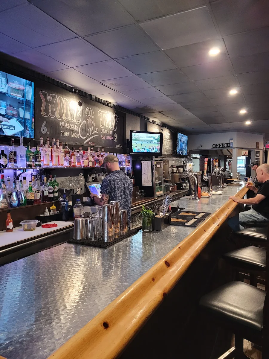 Vibe, The Office Tap & Grill