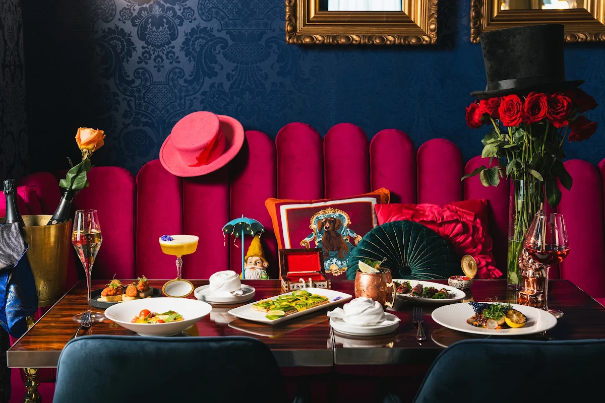 Food & drink, Le Bijou • Salon à cocktails
