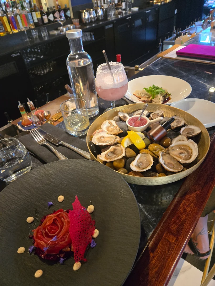 Food & drink, Le Bijou • Salon à cocktails