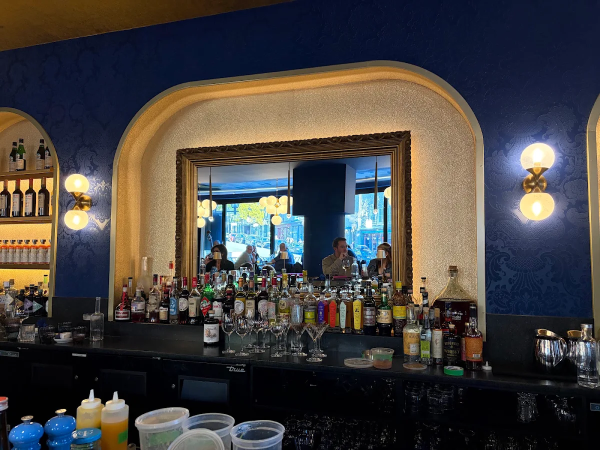 Vibe, Le Bijou • Salon à cocktails