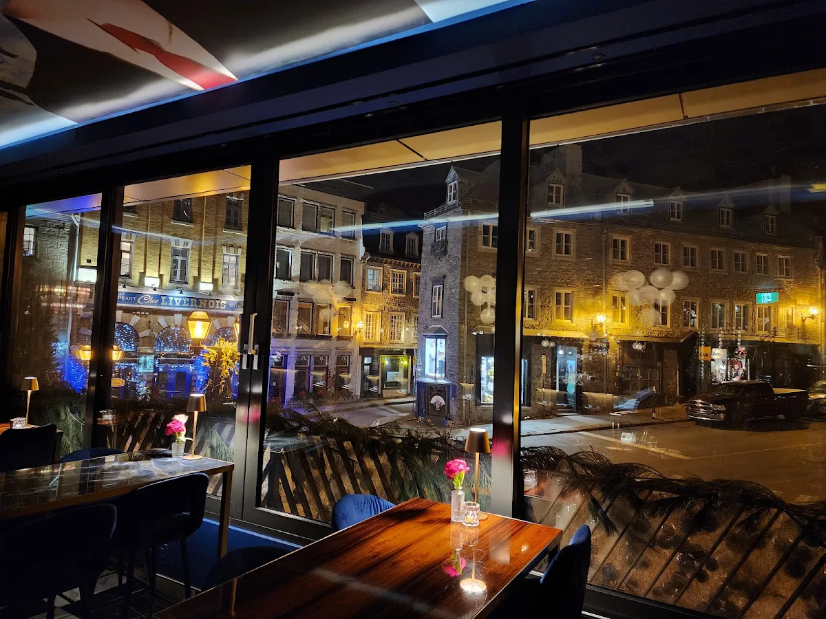 Vibe, Le Bijou • Salon à cocktails