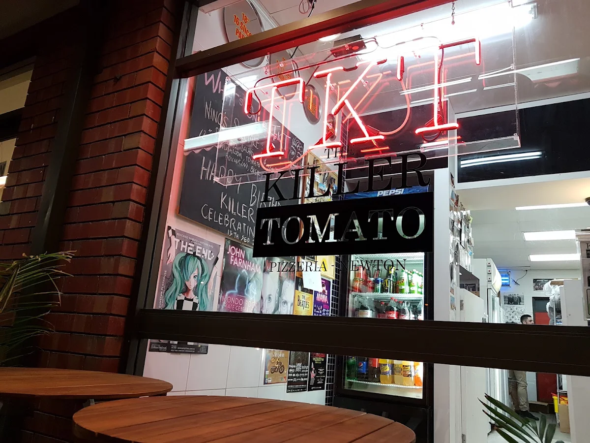 Vibe, The Killer Tomato Pizzeria - Newton