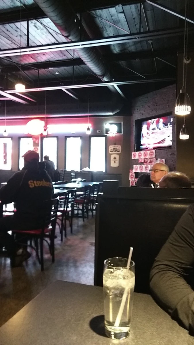 Vibe, Sportscenter Bar & Grill Ltd