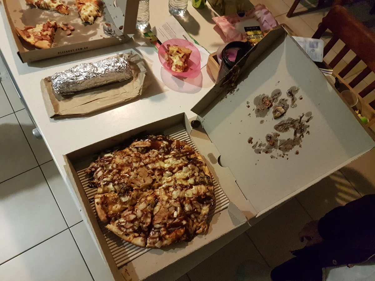 Food & drink, Pizza Hut Plainland