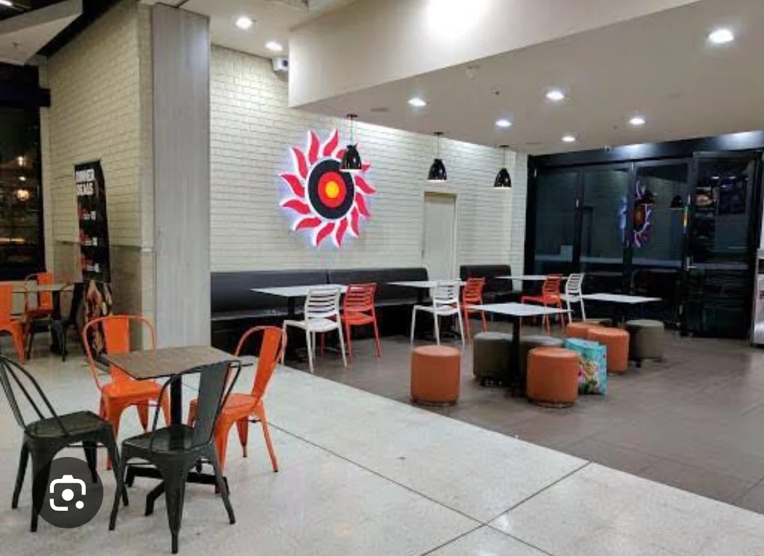 Vibe, Oporto Stanhope Gardens
