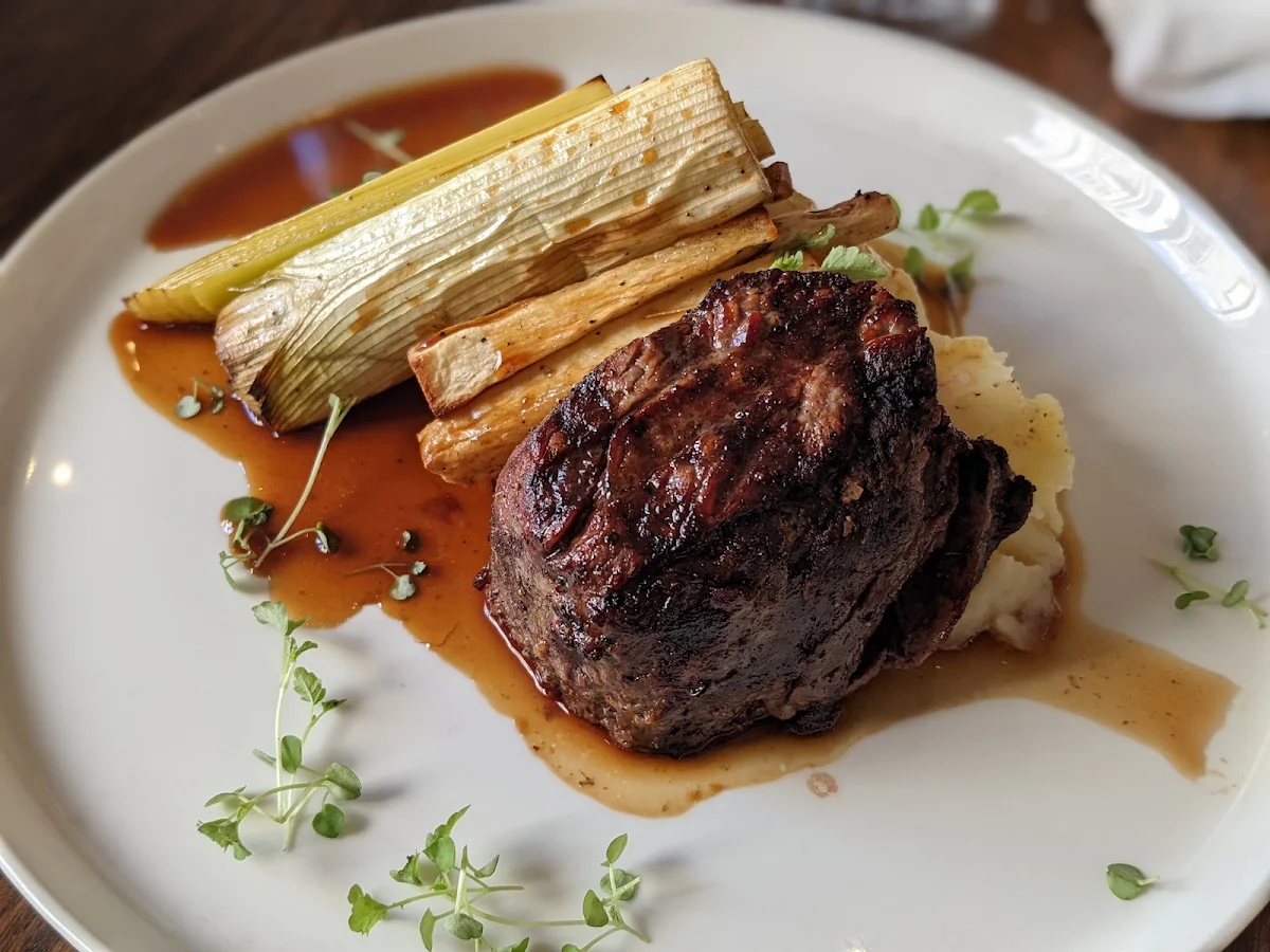 Food & drink, Eureka Hotel