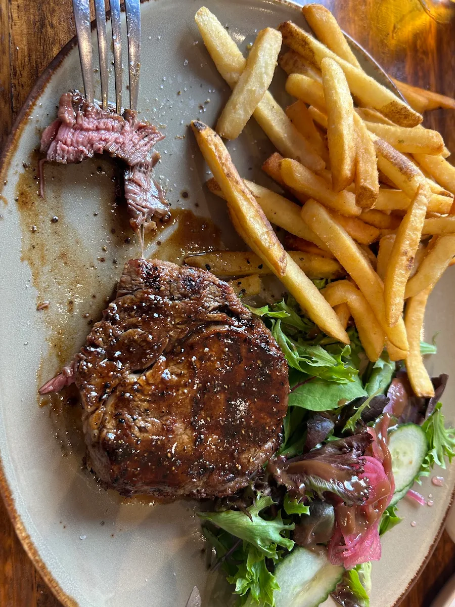 Food & drink, Eureka Hotel