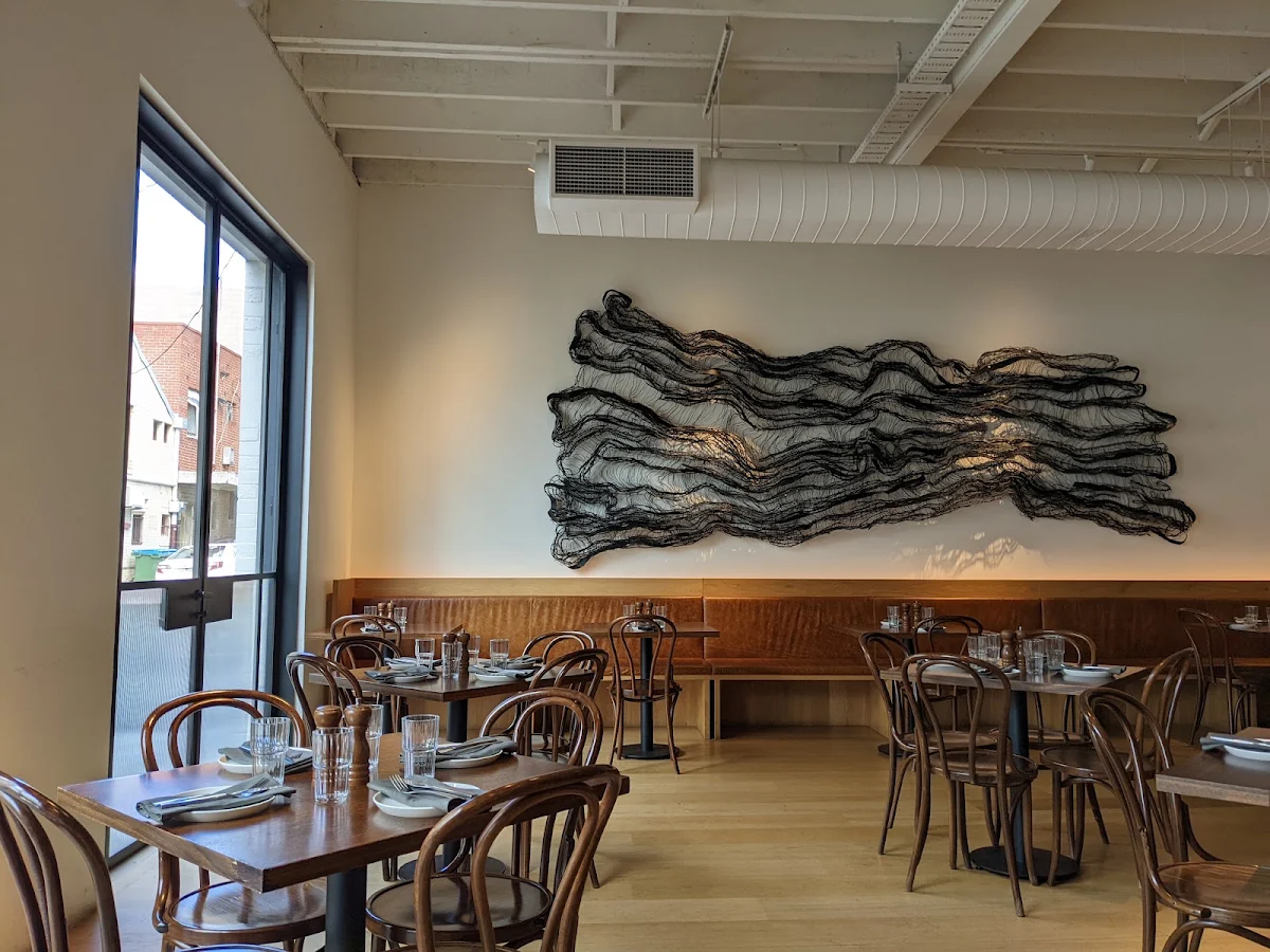 Vibe, Eureka Hotel