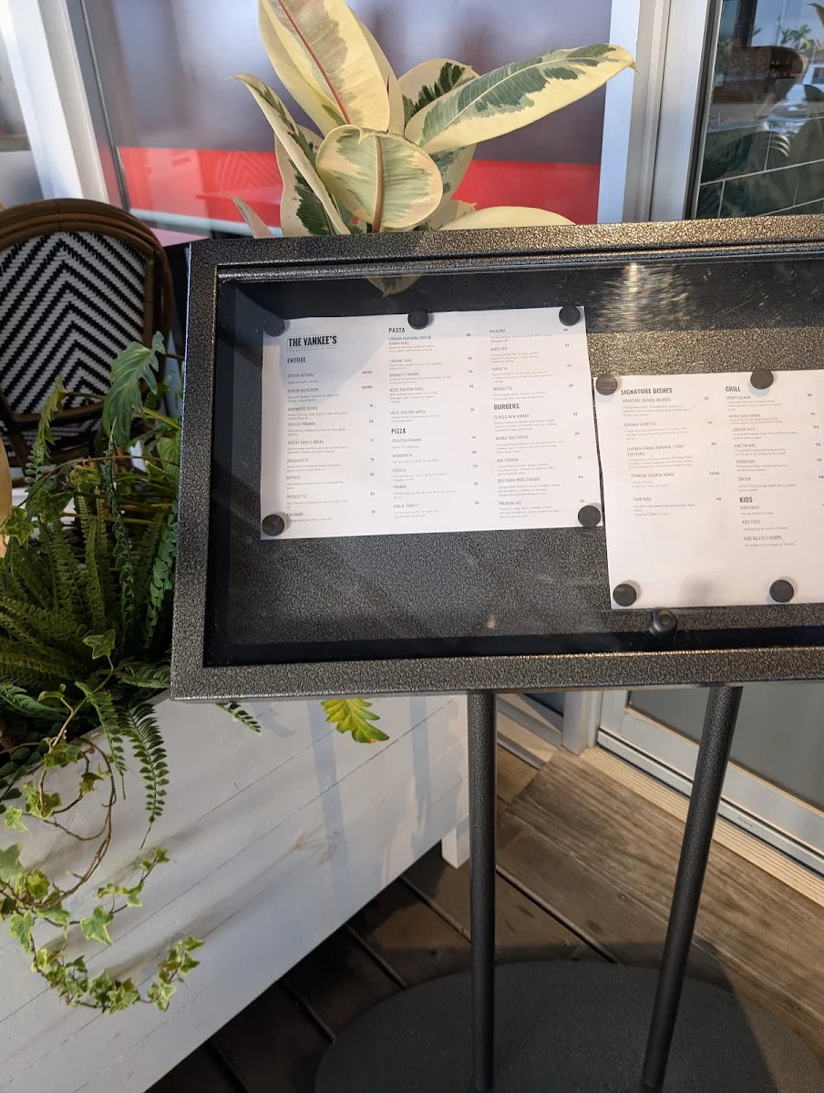 Menu, The Yankees Restaurant and Bar - Hope Island