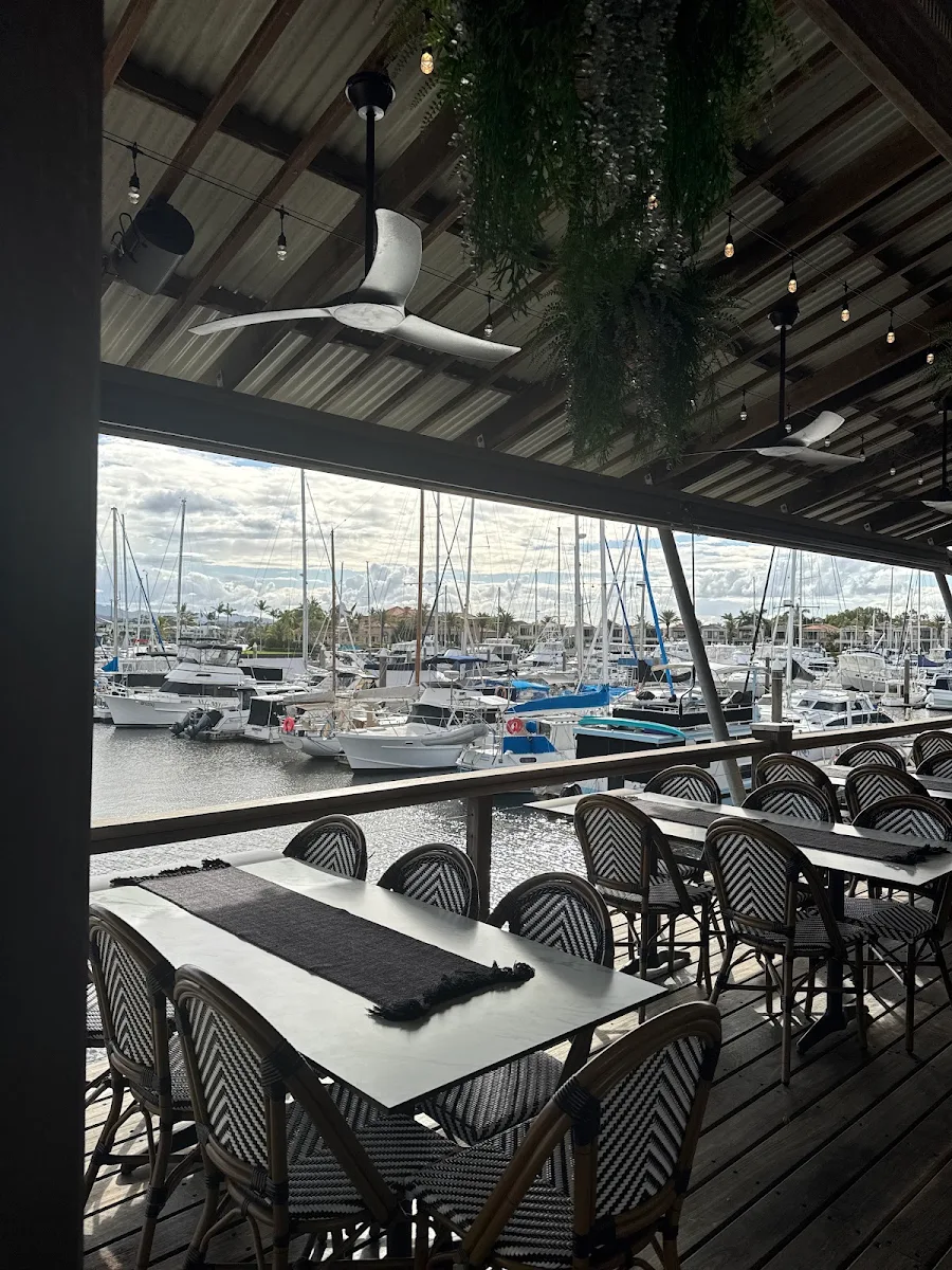 Vibe, The Yankees Restaurant and Bar - Hope Island