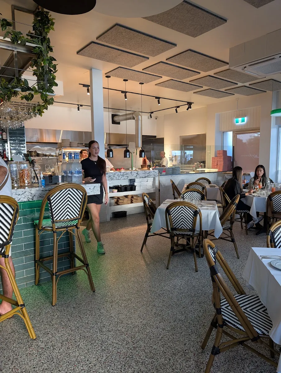 Vibe, The Yankees Restaurant and Bar - Hope Island
