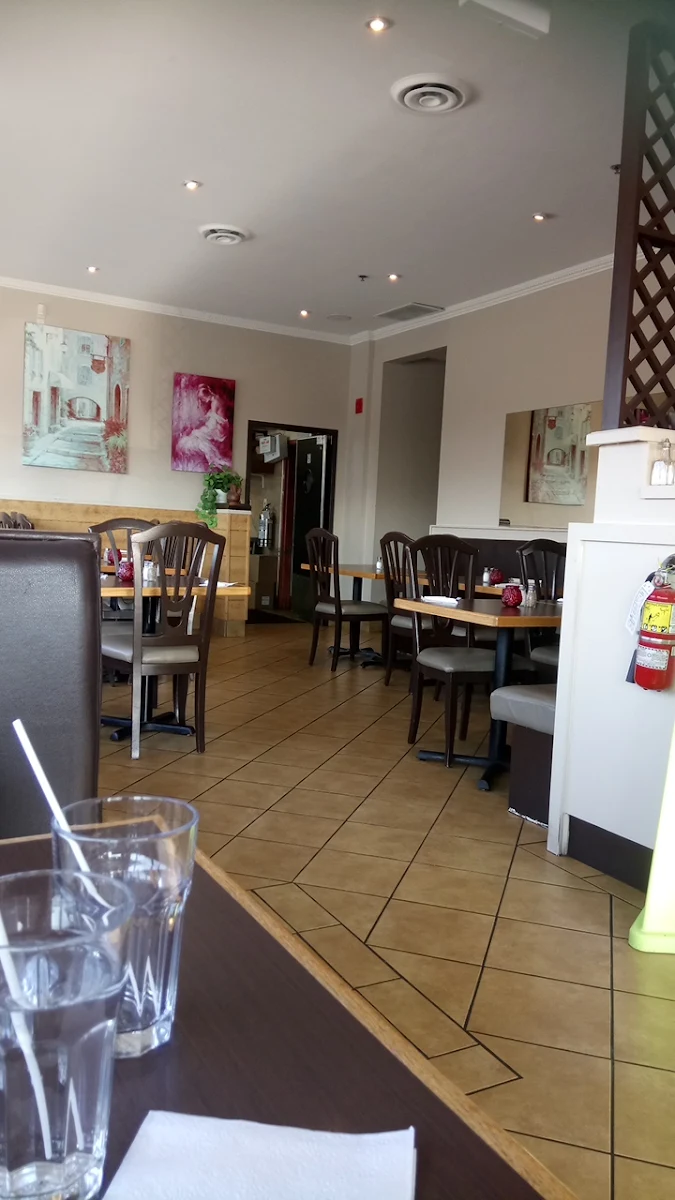Vibe, Montfort Mediterranean Grill - Ancaster