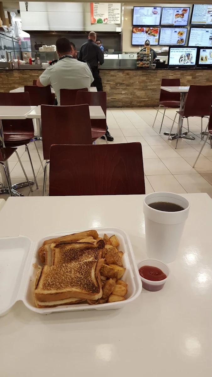 Food & drink, Manhattan Handmade Burgers (Minto Place)