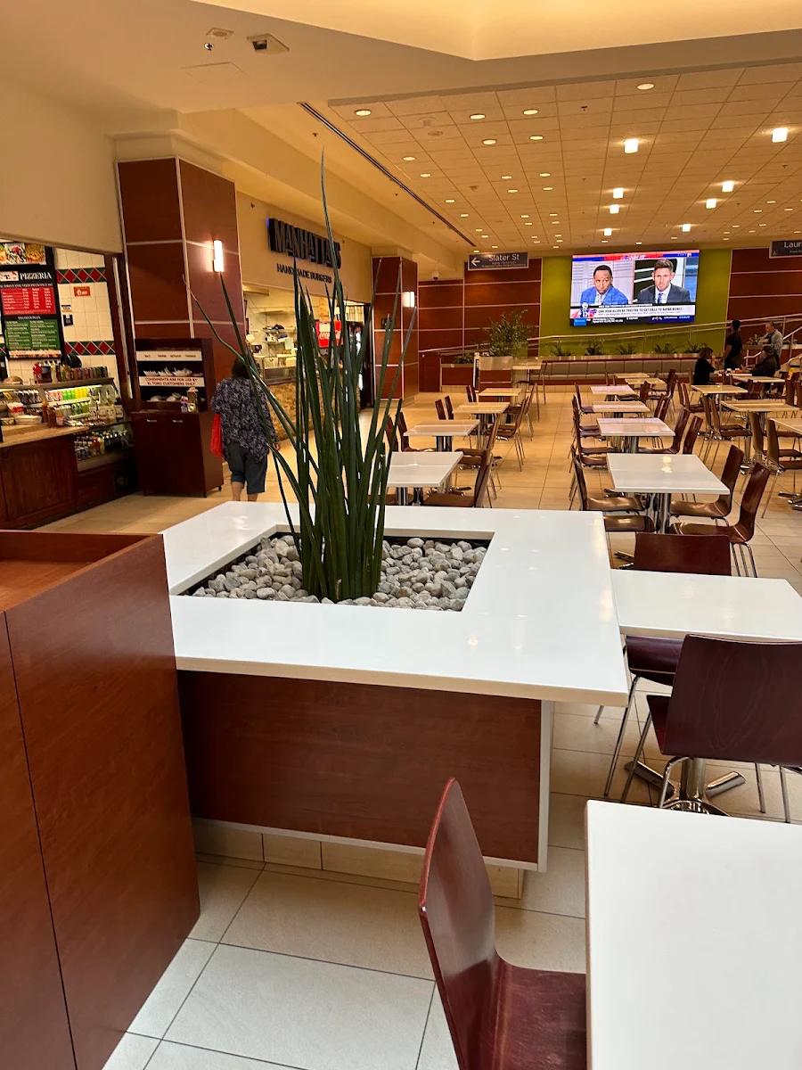 Vibe, Manhattan Handmade Burgers (Minto Place)