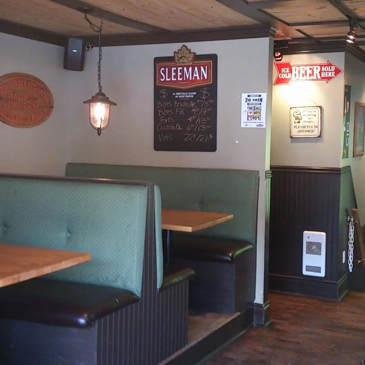 Vibe, Pub Le Belvédère